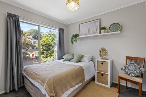 Photo of property in 7 William Hadlow Place, Hatfields Beach, Orewa, 0931