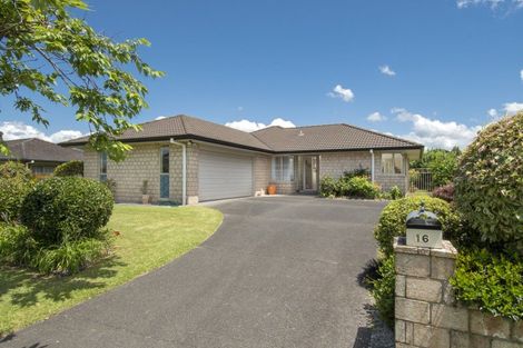 Photo of property in 16 Longmynd Drive, Katikati, 3129