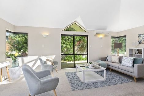 Photo of property in 48 Tio Tio Road, Miramar, Wellington, 6022