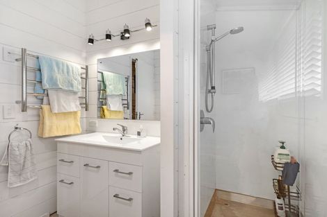 Photo of property in 9 Leeton Drive, Waipukurau, 4200