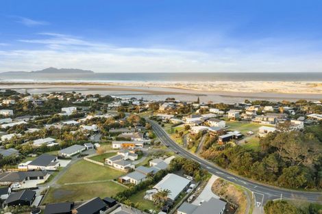 Photo of property in 64a Moir Point Road, Mangawhai Heads, Mangawhai, 0505