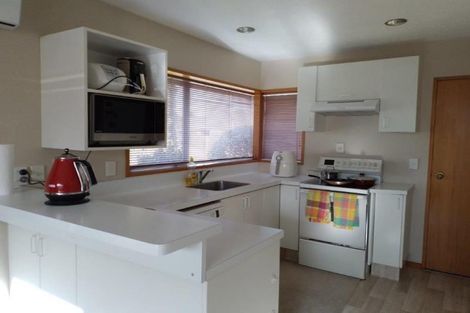 Photo of property in 61 Apsley Drive, Avonhead, Christchurch, 8042