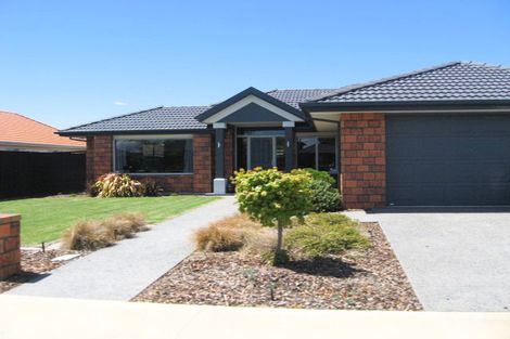 Photo of property in 11 Talbot Road, Northwood, Christchurch, 8051