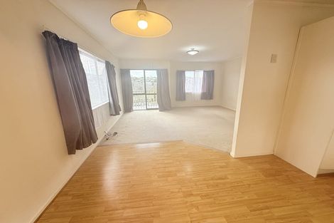 Photo of property in 1/67 Trias Road, Totara Vale, Auckland, 0629