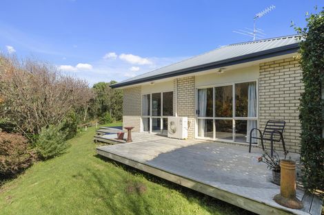 Photo of property in 24 Brookesmith Drive, Waiuku, 2123