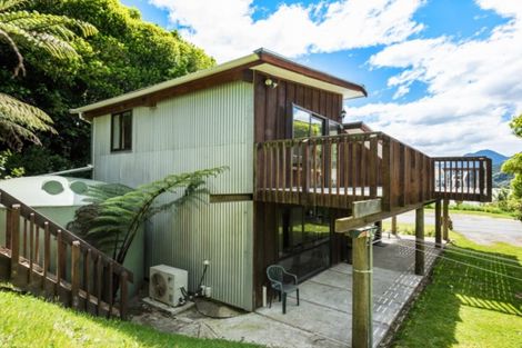 Photo of property in 742 Queen Charlotte Drive, Havelock, Picton, 7281