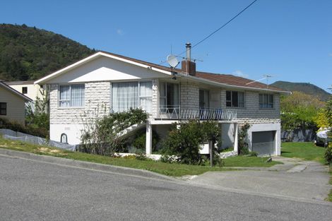 Photo of property in 7 Leicester Street, Picton, 7220