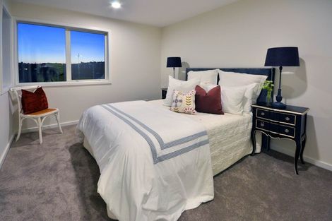 Photo of property in 11 Bearing Parade, Long Bay, Auckland, 0630