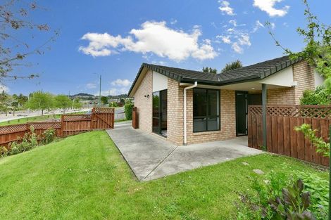 Photo of property in 30 Cabeleigh Drive, Helensville, 0800