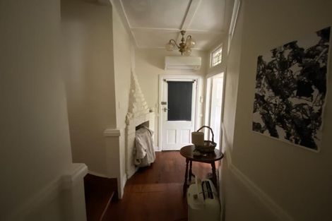 Photo of property in 40 Holloway Road, Aro Valley, Wellington, 6021