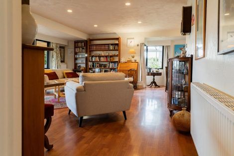 Photo of property in 44 Muritai Crescent, Havelock North, 4130