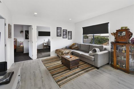 Photo of property in 11b Edinburgh Street, Tuakau, 2121