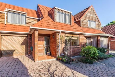 Photo of property in 14b Agra Crescent, Khandallah, Wellington, 6035