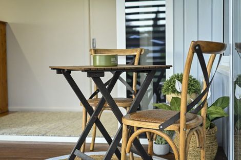 Photo of property in 3 James Cook Street, Havelock North, 4130