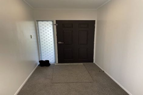 Photo of property in 56 Beechdale Crescent, Pakuranga Heights, Auckland, 2010