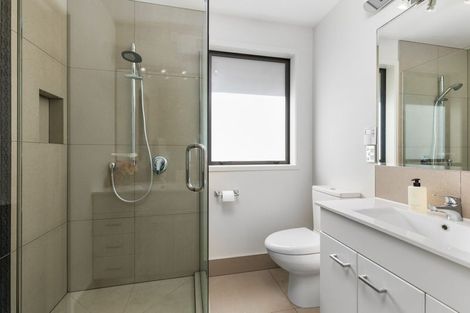 Photo of property in 19 Keating Rise, Northcross, Auckland, 0632