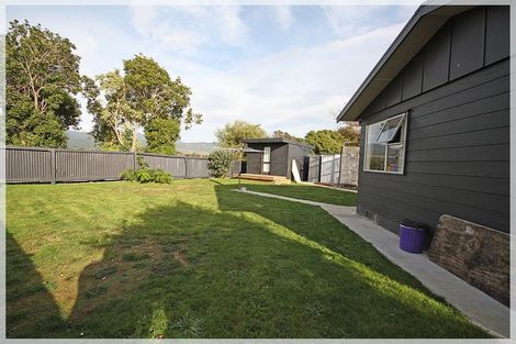 Photo of property in 49 Strathmore Avenue, Levin, 5510