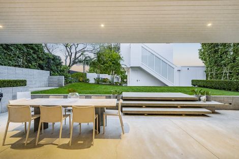 Photo of property in 215 Jervois Road, Herne Bay, Auckland, 1011