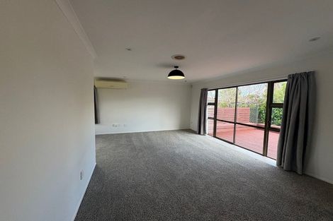 Photo of property in 32 John Walker Drive, Manurewa, Auckland, 2102