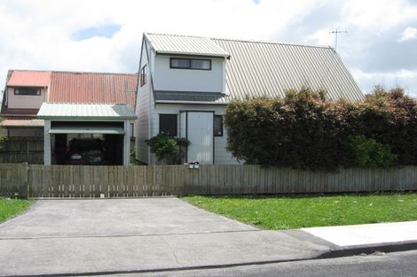 Photo of property in 2/2 Miro Street, Drury, 2113