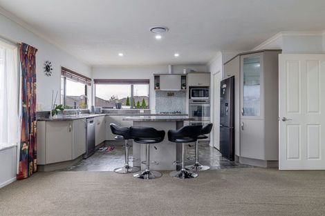 Photo of property in 2 Masefield Terrace, Kelvin Grove, Palmerston North, 4414