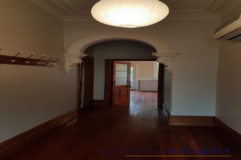 Photo of property in 30 Taupata Street, Redcliffs, Christchurch, 8081