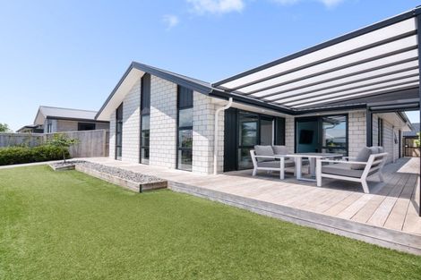 Photo of property in 202 Te Okuroa Drive, Papamoa, 3118