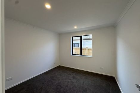 Photo of property in 10 Enchantment Lane, Karaka, 2113