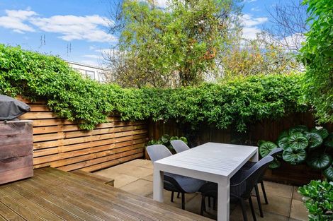 Photo of property in 28 Koro Lane, Mangere Bridge, Auckland, 2022