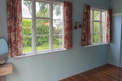 Photo of property in 16 Sale Street, Cockle Bay, Auckland, 2014