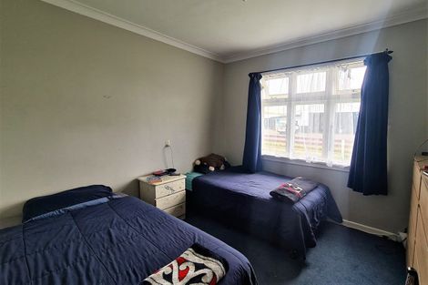 Photo of property in 10 Tennyson Street, Opunake, 4616