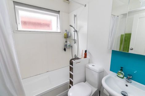 Photo of property in 556 Adelaide Road, Berhampore, Wellington, 6023