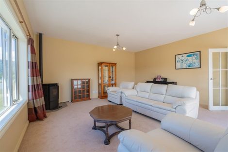 Photo of property in 25 Muriwai Drive, Manapouri, 9679