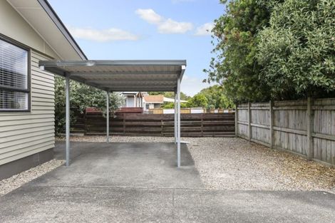 Photo of property in 15a Lillian Place, Orewa, 0931