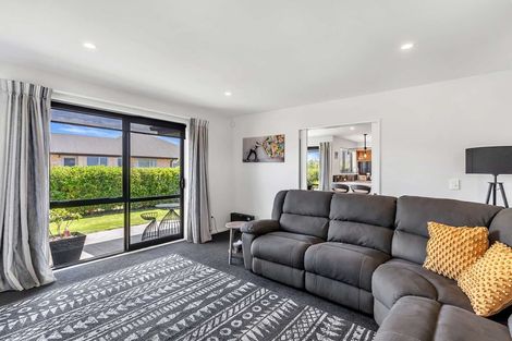 Photo of property in 11 Henrietta Street, Marshland, Christchurch, 8083