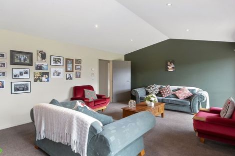 Photo of property in 36 Holyport Close, Fairfield, Dunedin, 9018