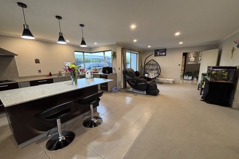 Photo of property in 1 Rodeo Drive, Kelvin Grove, Palmerston North, 4414