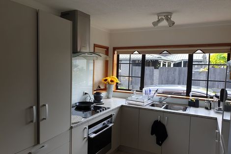 Photo of property in 4/45 Shakespeare Road, Milford, Auckland, 0620