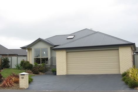 Photo of property in 46 Titirangi Crescent, Parklands, Christchurch, 8083