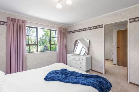 Photo of property in 14 Hastings Street, Waikanae Beach, Waikanae, 5036