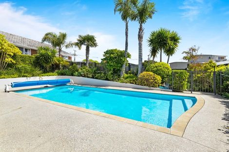 Photo of property in 22a Eastcliffe Road, Castor Bay, Auckland, 0620