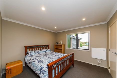 Photo of property in 24 Paradise Avenue, Feilding, 4775