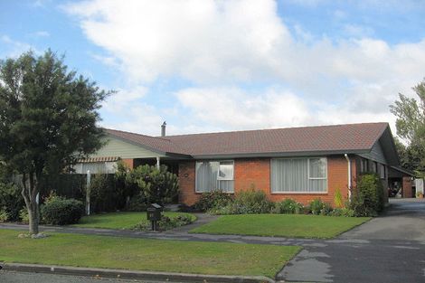 Photo of property in 27a Sayers Crescent, Ilam, Christchurch, 8041