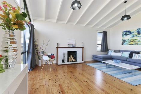 Photo of property in 11 Parker Crescent, Otara, Auckland, 2023