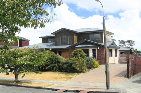 Photo of property in 10 Kingfisher Close, Brown Owl, Upper Hutt, 5018