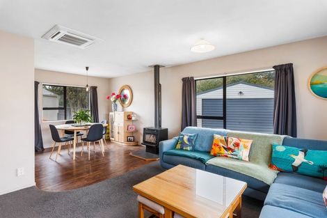 Photo of property in 37 Campbell Avenue, Paraparaumu, 5032
