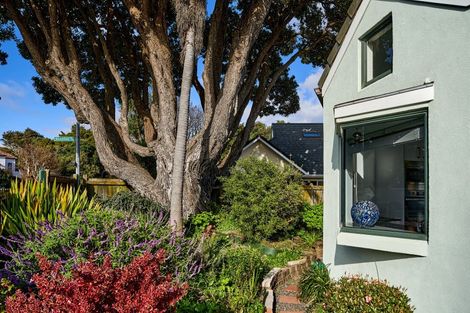 Photo of property in 58 Laings Road, Hutt Central, Lower Hutt, 5010