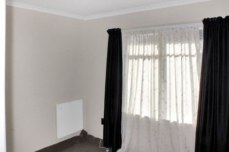 Photo of property in 24 Wentworth Street, Ilam, Christchurch, 8041