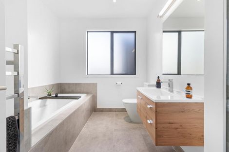 Photo of property in 68 Risinghurst Terrace, Lower Shotover, Queenstown, 9304