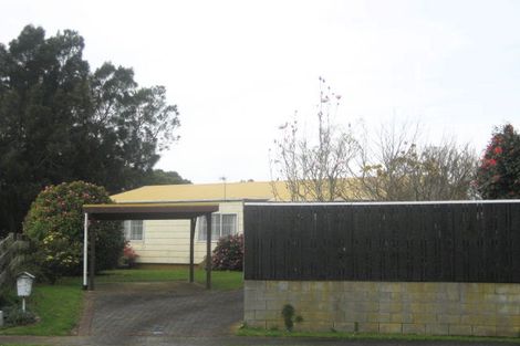 Photo of property in 9 Ngarue Place, Waitara, 4320